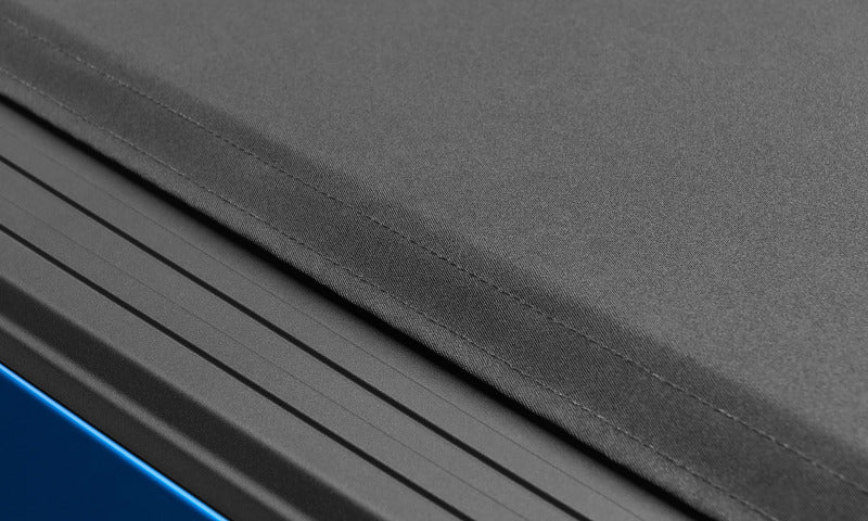 Lund 02-17 Dodge Ram 1500 (8ft. BedExcl. Beds w/Rambox) Genesis Elite Roll Up Tonneau Cover - Black 96863