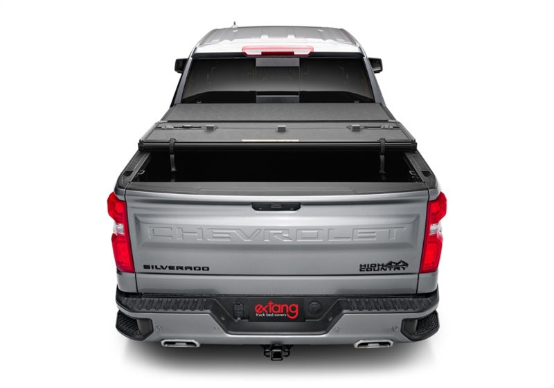 Extang 2023 Chevy/GMC Canyon/Colorado (5ft. 2in. Bed) Solid Fold ALX 88352