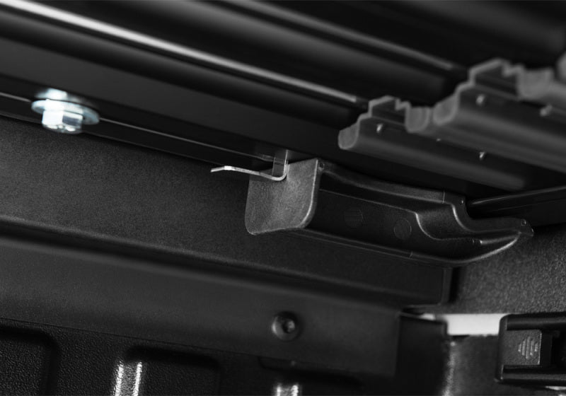 Truxedo 16-20 Toyota Tacoma 5ft Sentry Bed Cover 1556001