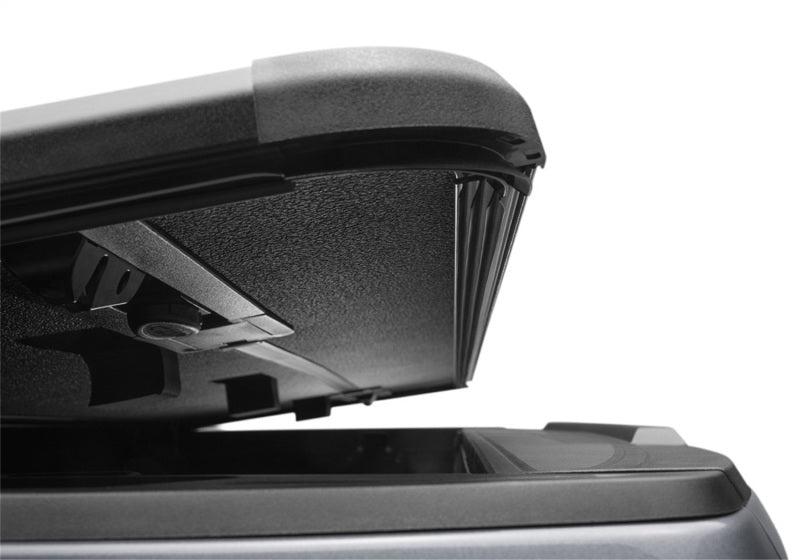 Extang 2023 Chevy/GMC Canyon/Colorado (5ft. 2in. Bed) Solid Fold ALX 88352