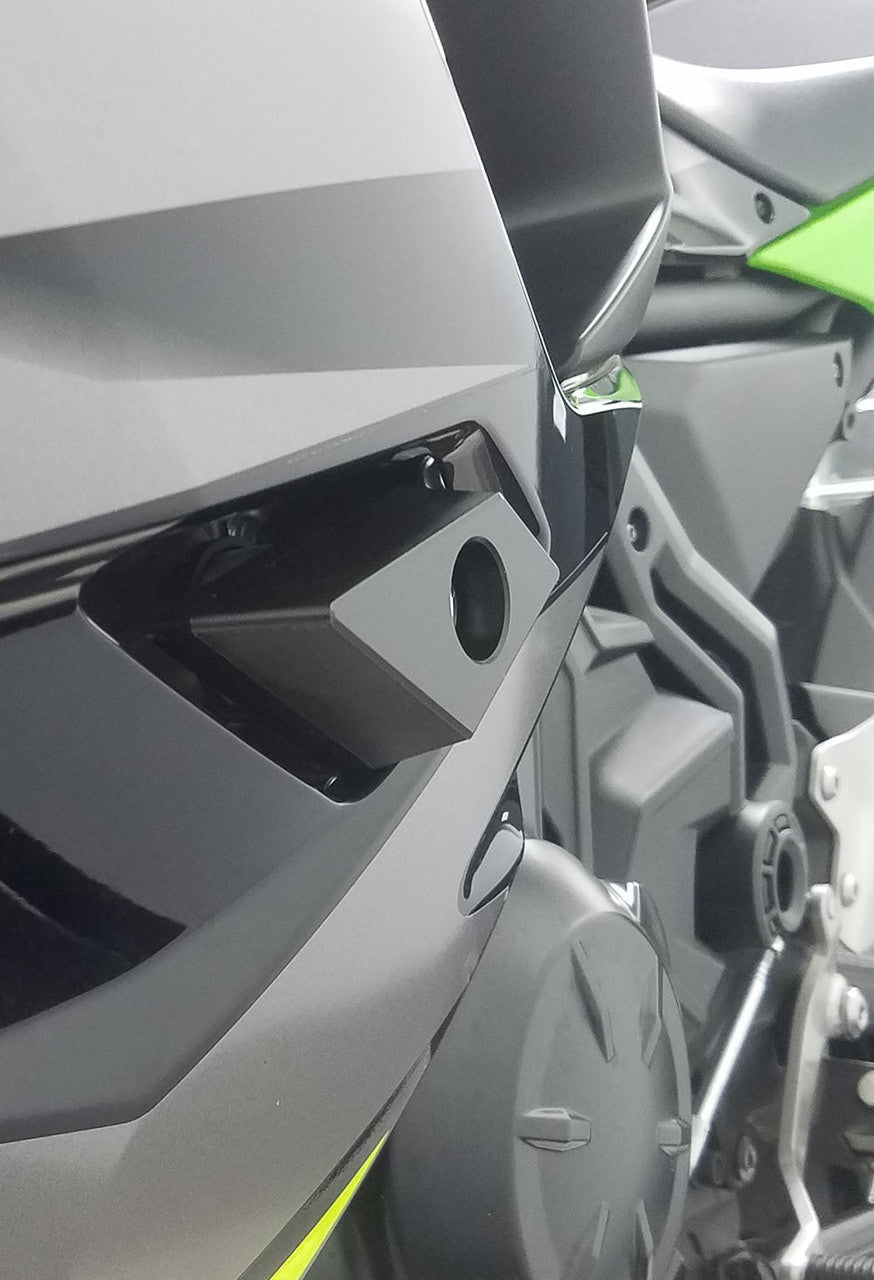 Graves Motorsports Diamond Frame Sliders Z650 2017-2019 / Ninja 650 2017-2019 Fsk-18z650-K