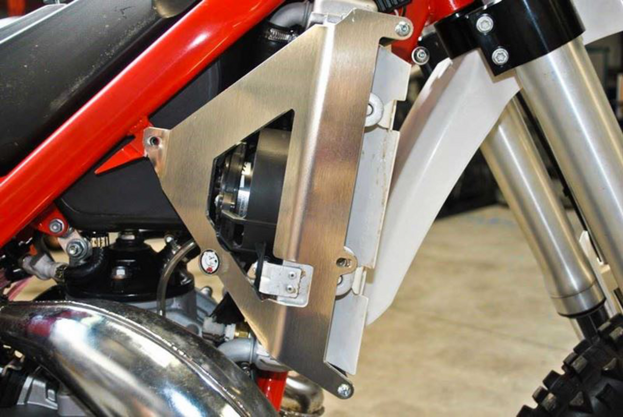 AXP RACING Radiator Brace - Beta X-Trainer AX1397