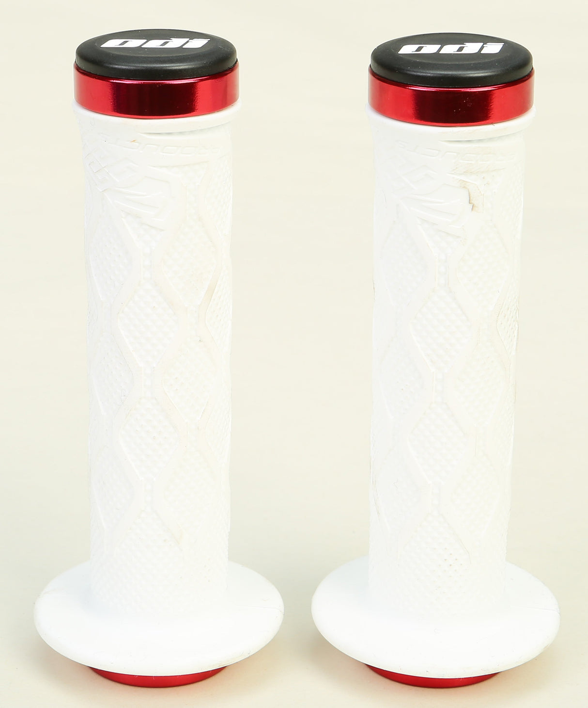 TANGENT Pro Lock-On Grips White W/Red Alloy Clamp 130mm 16-2102W