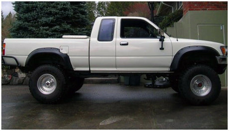 Bushwacker 89-95 Toyota Cutout Style Flares 2pc - Black 31019-11