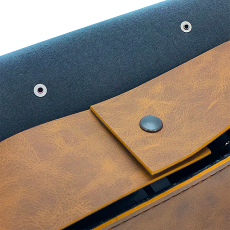 WILLIE & MAX LUGGAGE Swing Arm Bag - Brown 59779-08