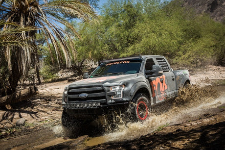Fox 05+ Ford SD 2.0 Performance Series 13.6in. Smooth Body IFP Rear Shock (Alum) / 4-6in Lift 980-24-665