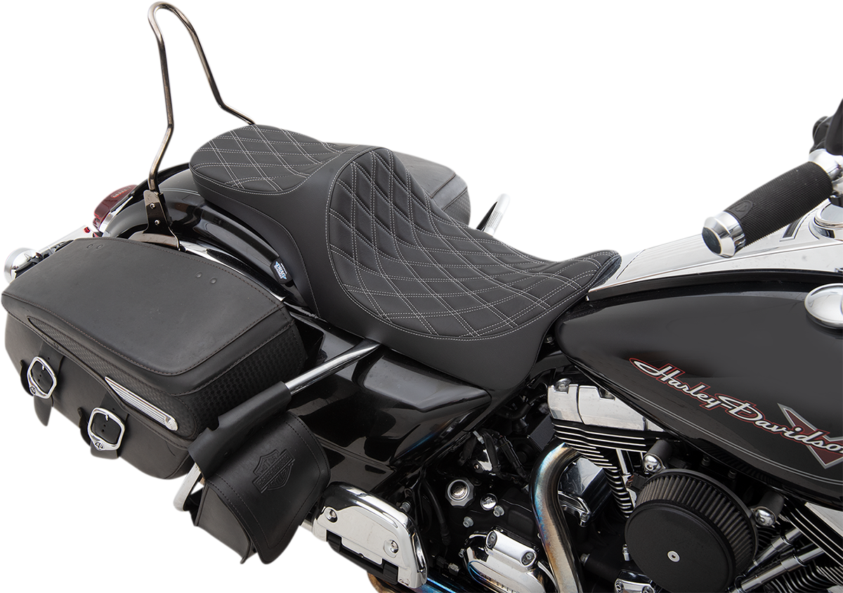 DRAG SPECIALTIES Asiento para 2 personas Predator III - Doble diamante - Hilo plateado 0801-1305 