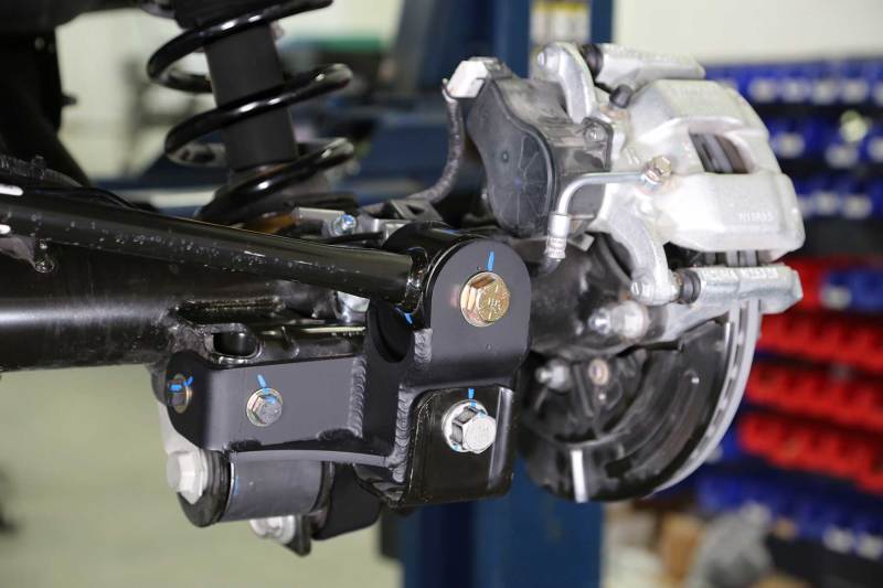 Fabtech 2021+ Ford Bronco 4WD Rear Track Bar Bracket FTS22345