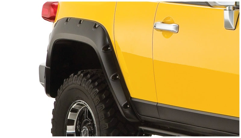 Bushwacker 07-14 Toyota FJ Cruiser Pocket Style Flares 2pc - Black 31064-02