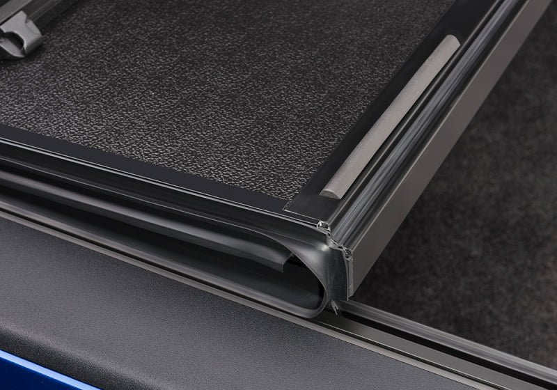 BAK 09-18 Dodge Ram 1500 (19-20 Classic Only) (w/ Ram Box) 5ft 7in Bed BAKFlip G2 226207RB