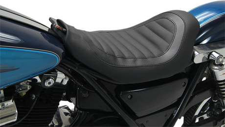 MUSTANG Perewitz Solo Seat - Hinge Mount - FXR 76990