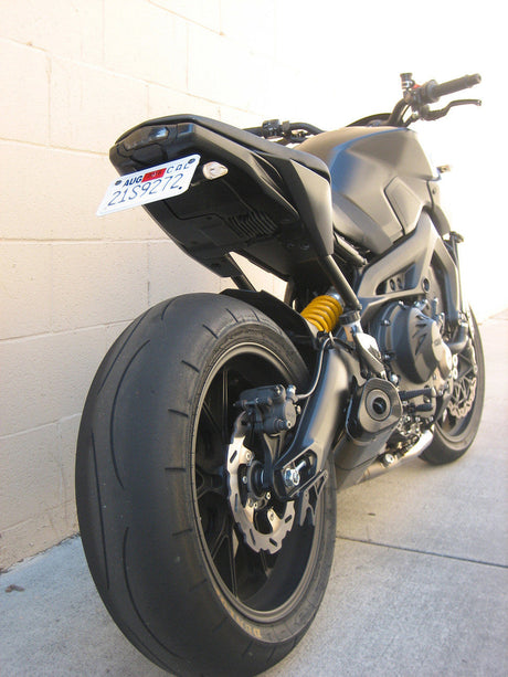 Sistema de escape Graves motorsports full ti carbono FZ-09 2014-2016 + FJ-09 2015-2020 + XSR900 2017-2020 + MT-09 2018-2020 EXY-14FZ09-FTC 