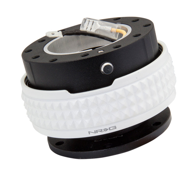 NRG Quick Release Kit - Pyramid Edition - Black Body / Glow In The Dark Pyramid Ring SRK-210BK/GL