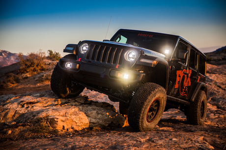 Fox 2018+ Jeep Wrangler JL 2.0 Performance Series 11.6in Smooth Body IFP Front Shock 4.5-6in. Lift 985-24-181
