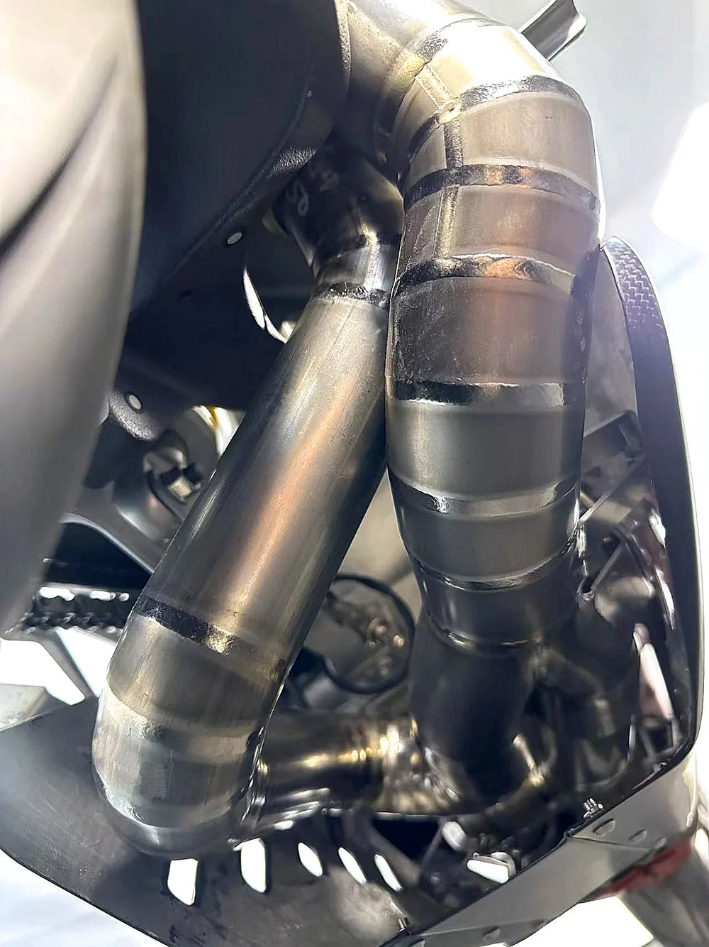 Vandemon Ducati Panigale V4/ V4S Titanium High Mount Slip-On 2025-2026 DUCV4PANTIMUFHMA VA-176
