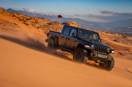 Fox 18+ Jeep JL 2.0 Factory Race Series 8.1in ATS Stabilizer 23.2in Ext Through-Shaft Axle Mount 983-02-148