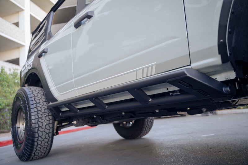DV8 Offroad 21-22 Ford Bronco FS-15 Series Rock Sliders SRBR-01