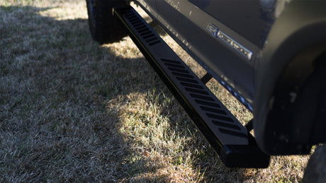 Lund 2019 Chevy Silverado 1500 Crew Cab Summit Ridge 2.0 Running Boards - Black 28565044