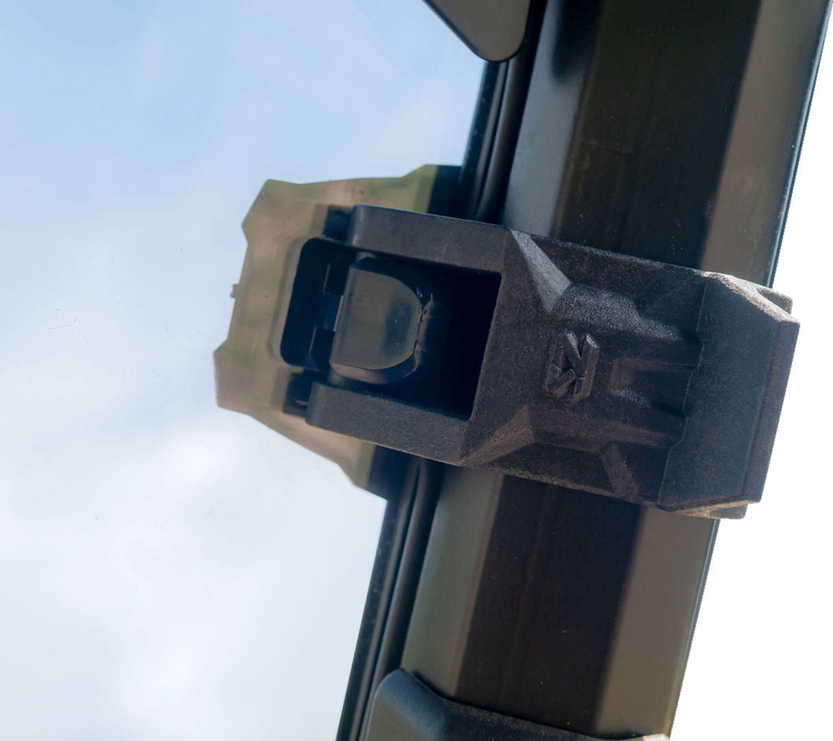 SEIZMIK Windshield Kit - Vented 50-50228KIT