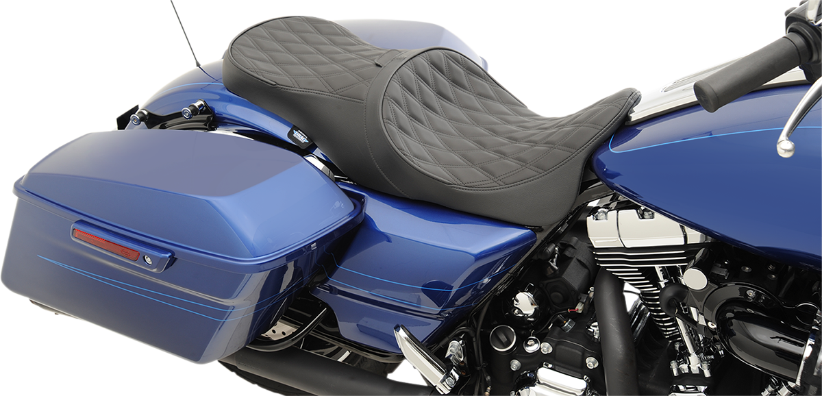 ESPECIALIDADES DE ARRASTRE Asiento Touring bajo hacia adelante - Diamante - FL '08-'22 0801-1011 
