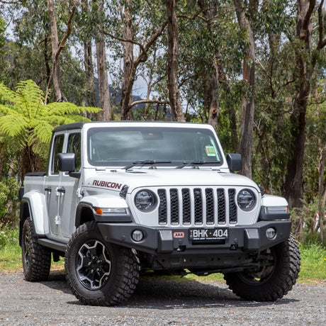 ARB 87-96 Jeep Wrangler YJ/ 97-06 Jeep Wrangler TJ Multi-fit Winch Bumper 3450150