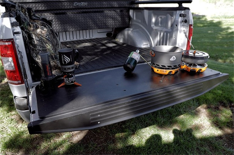Deezee 17-23 Ford SuperDuty Tailgate Board - Polymer Composition DZ 284103