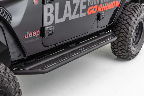 Go Rhino 18-20 Jeep Wrangler JLU Dominator Extreme D6 SideSteps Complete Kit w/SideStep + Brkts D64506T