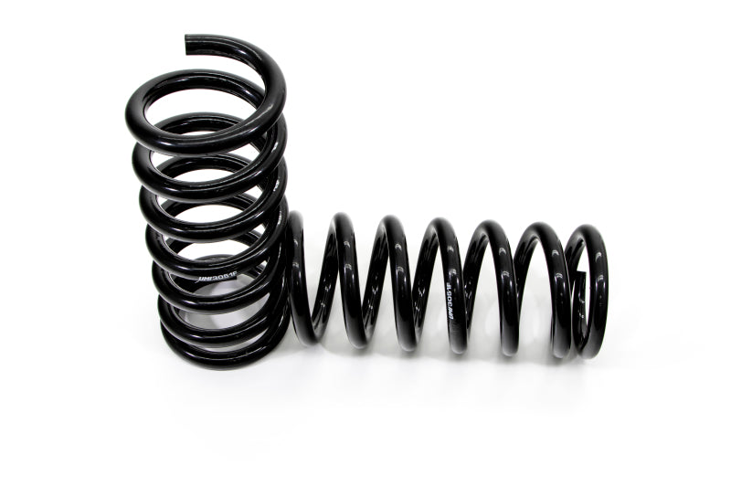 UMI Performance 78-88 GM G-Body Front 1in 70-81 F-Body 2-1/2in Lowering Spring 3050F