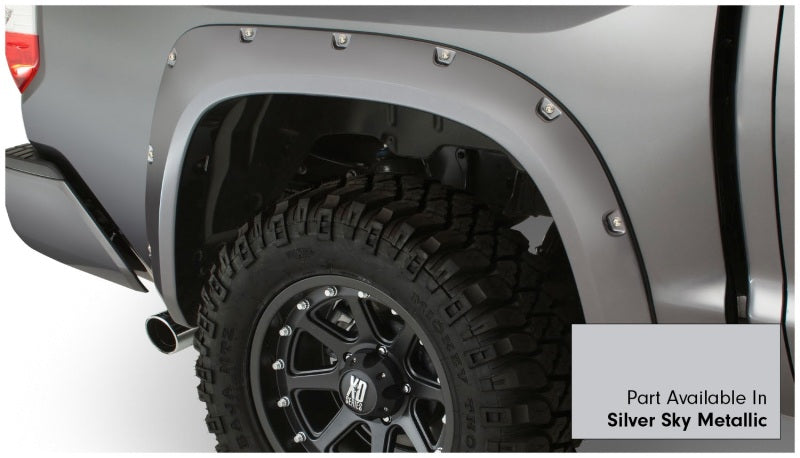 Bushwacker 16-18 Toyota Tundra Fleetside Pocket Style Flares 4pc 66.7/78.7/97.6in Bed - Silver Sky 30918-53