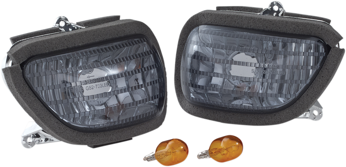 SHOW CHROME Front Turn Signal - 01-19 GL 1800/13-16 F6B - Smoke 52-733SK