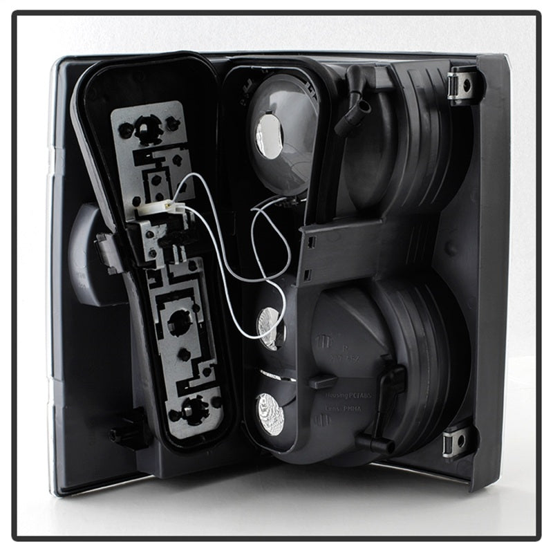 Xtune Land Rover Range Rover 06-09 Euro Style Tail Lights Clear ALT-JH-LRRRS06-CL 5075871