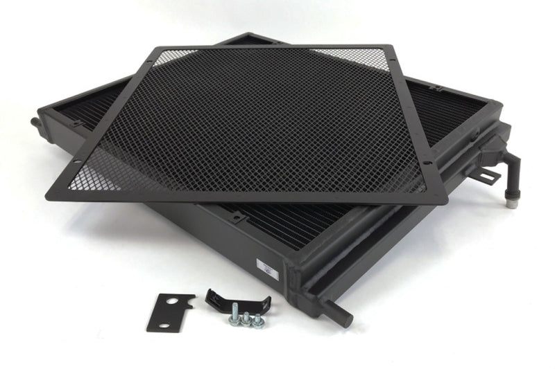CSF 2014+ BMW M3/M4 (F8X) Front Mount Heat Exchanger w/Rock Guard - Black 8075V