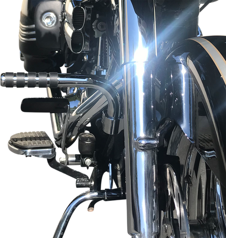 LINDBY Adjustable Footrest - Chrome - FLH '14+ 280000
