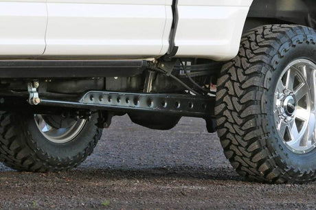 Fabtech 17-21 Ford F250/350 4WD Floating Rear Traction Bar System FTS62008