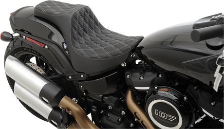 DRAG SPECIALTIES Predator III Seat - Double Diamond - Silver Stitched - FXFB/S '18-'22 FIT FLSTN W/O LUGG RACK 0802-1073