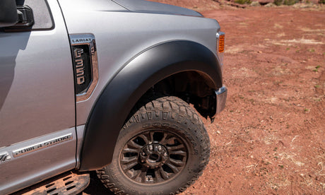 Bushwacker 17-18 Ford F-250 Super Duty Extend-A-Fender Style Flares 4pc - Black 20943-02