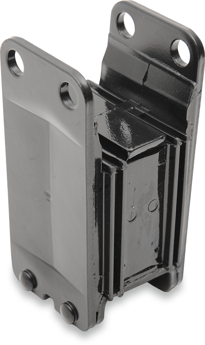 ESPECIALIDADES DE ARRASTRE Soporte del motor trasero - Dyna FOTO EQUIVOCADA E28-0037 