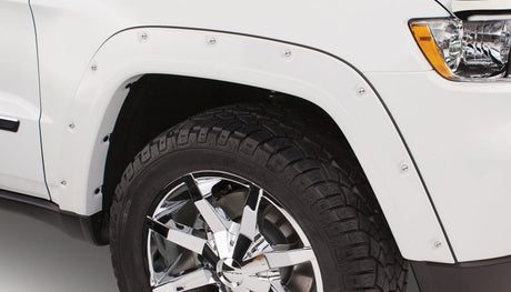 Bushwacker 11-18 Jeep Grand Cherokee Pocket Style Flares 4pc Does Not Fit SRT8 - Black 10927-02