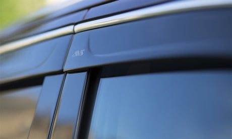 AVS 18-22 Honda Accord Ventvisor Low Profile Window Deflectors 4pc - Smoke w/Chrome Trim 794020