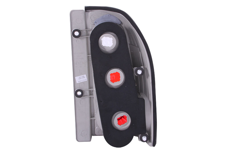 ANZO 1999-2004 Suzuki Grand Vitara Taillights Chrome 211135