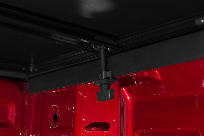 Lund 19-23 RAM 1500 (5.5ft Bed w/o RamBox Cargo Mgmt) Genesis Tri-Fold Tonneau Cover - Black 950165