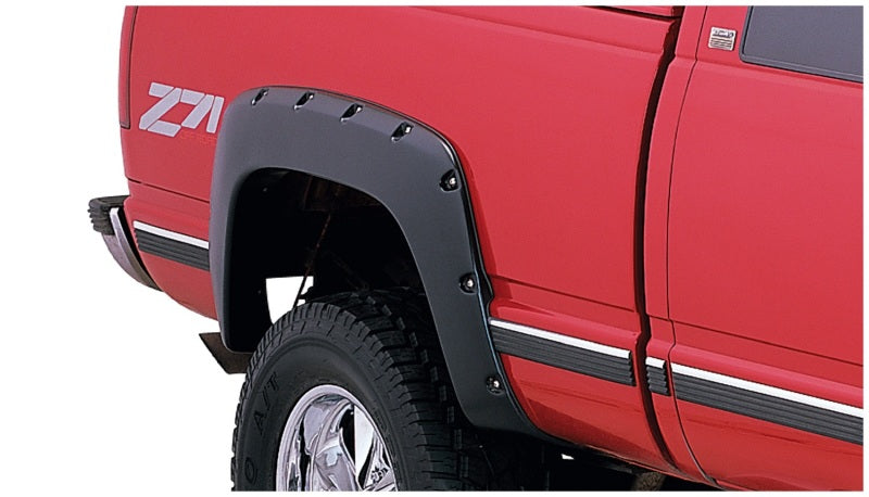 Bushwacker 07-14 Chevy Tahoe Pocket Style Flares 4pc Does Not Fit LTZ - Black 40937-02