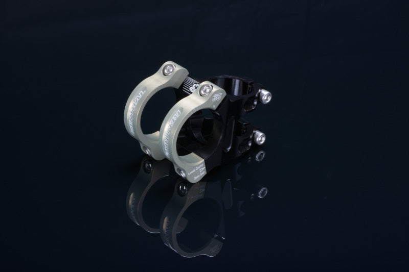 Renthal Apex 35 Handlebar Clamp 40 mm. STM118-BKAG
