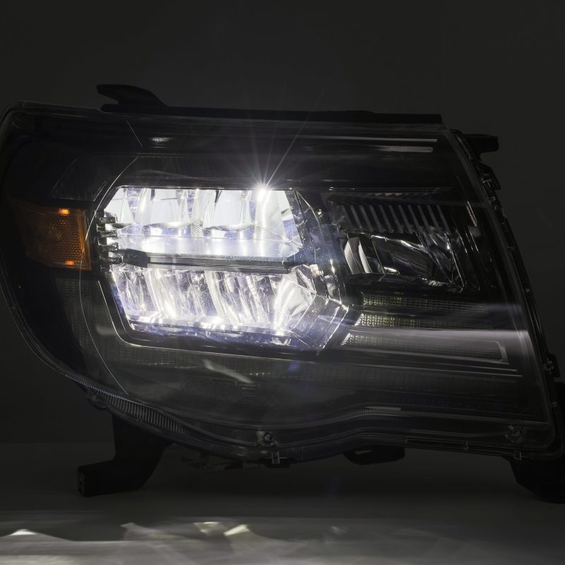 AlphaRex 05-11 Toyota Tacoma LUXX Crystal Headlights Plank Style Chrome w/Activation Light/DRL 880734