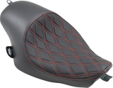 DRAG SPECIALTIES Asiento - 3/4 Solo - Doble diamante - Negro con costuras rojas - '04-'22 XL SIN PARACHOQUES DE GOMA 0804-0746