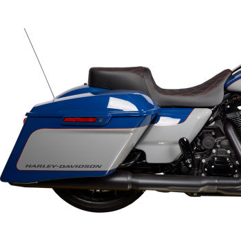 DRAG SPECIALTIES Asiento Predator 2Up - Vinilo - Doble puntada roja diamante - FLH '08-'23 0801-1494 