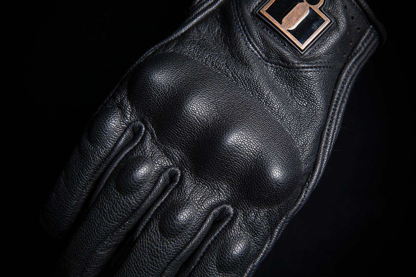 ICON Women's Pursuit Classic™ Gloves - Black - Large 3302-0796