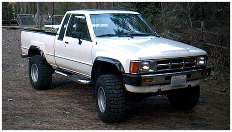 Bushwacker 84-88 Toyota Extend-A-Fender Style Flares 4pc Compatible w/ Domestic Bed - Black 31902-01