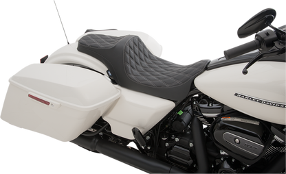 DRAG SPECIALTIES Predator III Seat - Double Diamond - Silver Stitched - FL '08-'22 0801-1115