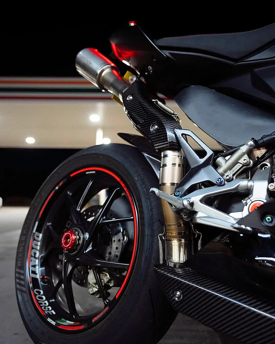 Vandemon Ducati Panigale/ Streetfighter V2 High Mount Titanium Slip-On Mufflers DUCV2TIMESMUFHMA VA-126
